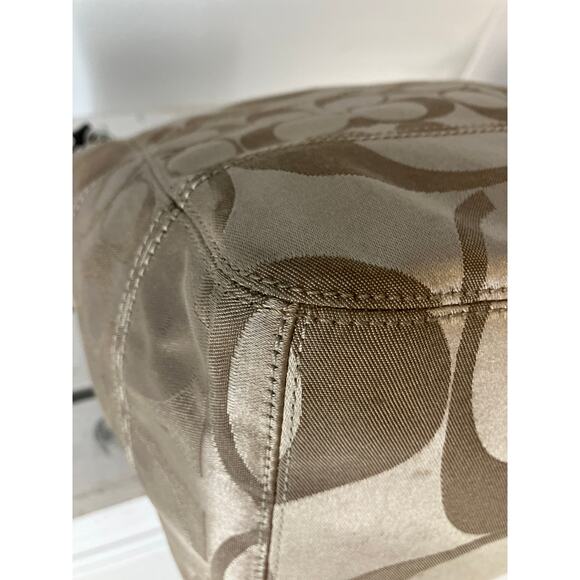 COACH 14449 LARGE TAN, BROWN SIGNAUTE PRINT SHOULDER BAG - Picture 8 of 16